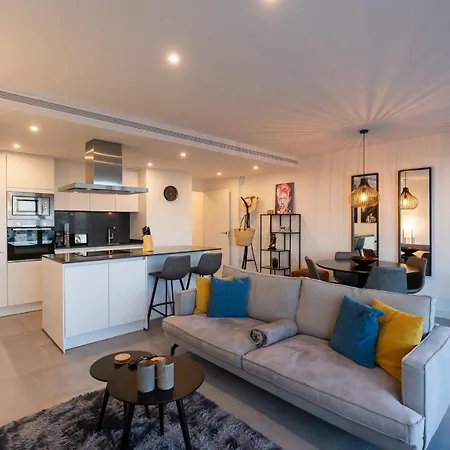 Oasis 325 New Luxury Penthouse With Amazing Sea View And Private Jacuzzi Estepona
