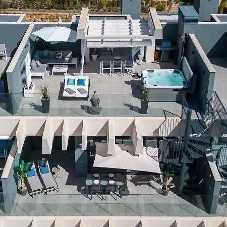 Oasis 325 New Luxury Penthouse With Amazing Sea View And Private Jacuzzi *