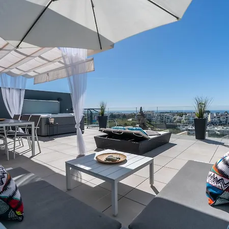 Oasis 325 New Luxury Penthouse With Amazing Sea View And Private Jacuzzi * Estepona